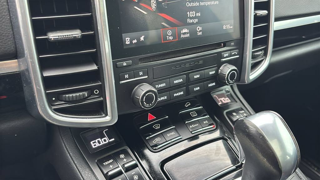 Used 2017 Porsche Cayenne Platinum Edition AWD/4WD image 20