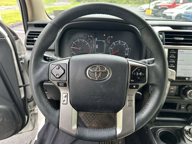 Used 2021 Toyota 4Runner SR5 Premium w/ Moonroof Package AWD/4WD image 13
