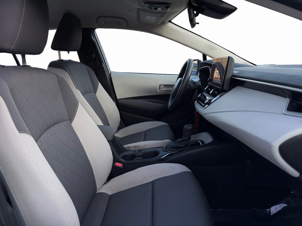Used 2023 Toyota Corolla LE image 17