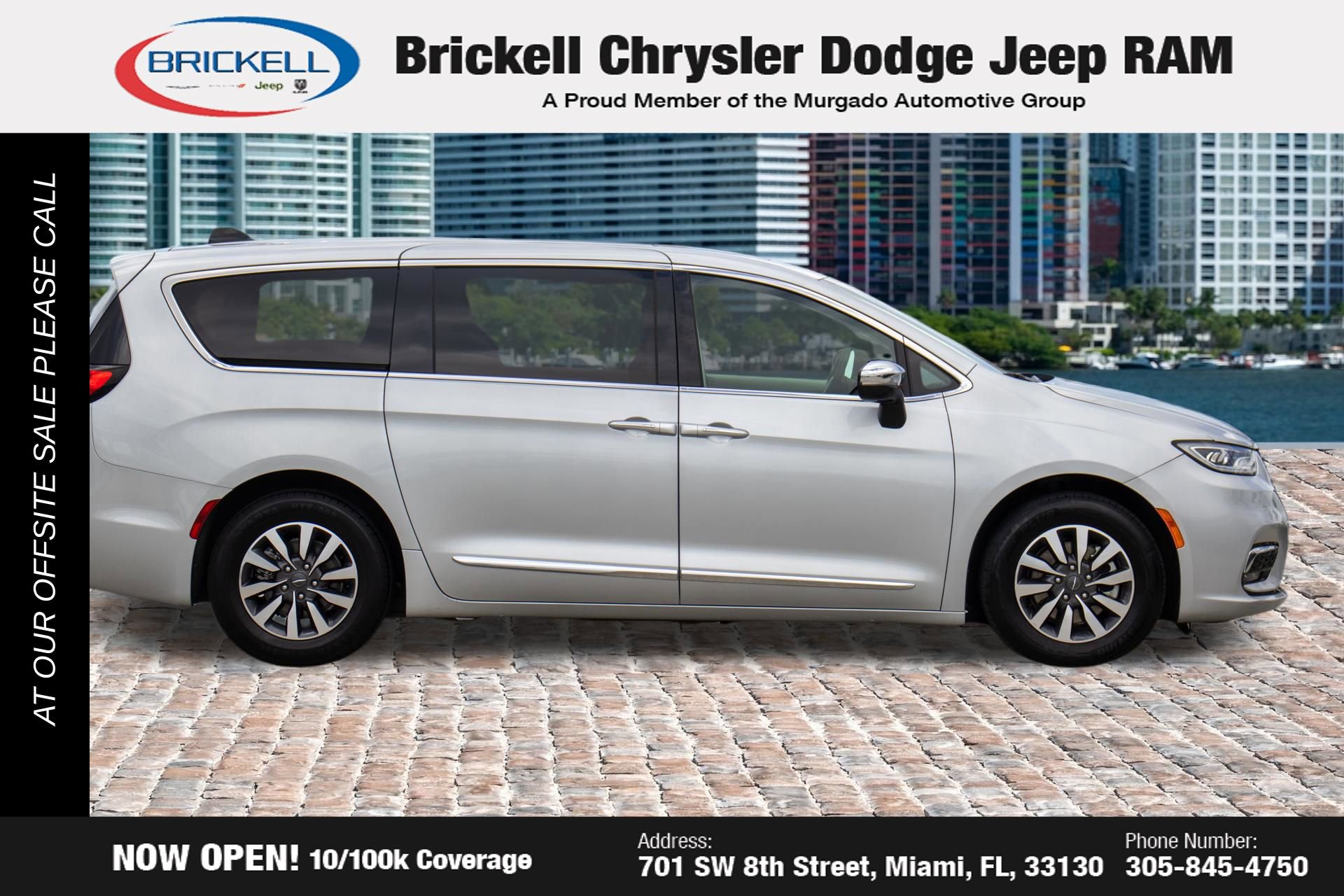 Used 2023 Chrysler Pacifica Limited FWD image 4