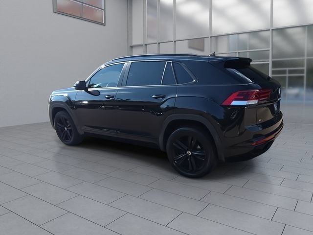 Used 2022 Volkswagen Atlas Cross Sport SEL R-Line AWD/4WD image 6