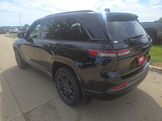 New 2027 Jeep Grand Cherokee Summit w/ Obsidian Package AWD/4WD image 24