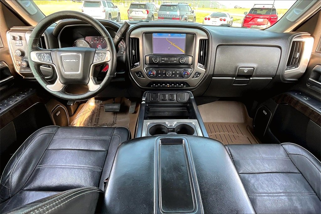 Used 2015 GMC Sierra 3500 Denali w/ Duramax Plus Package image 16