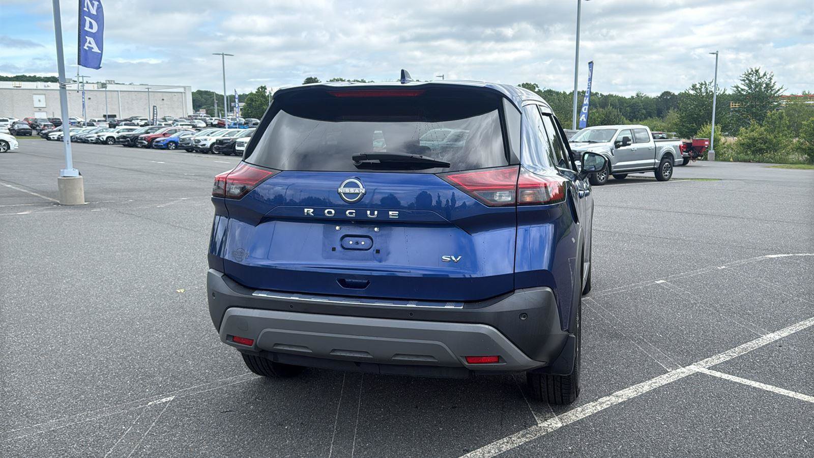 Used 2022 Nissan Rogue SV FWD image 7