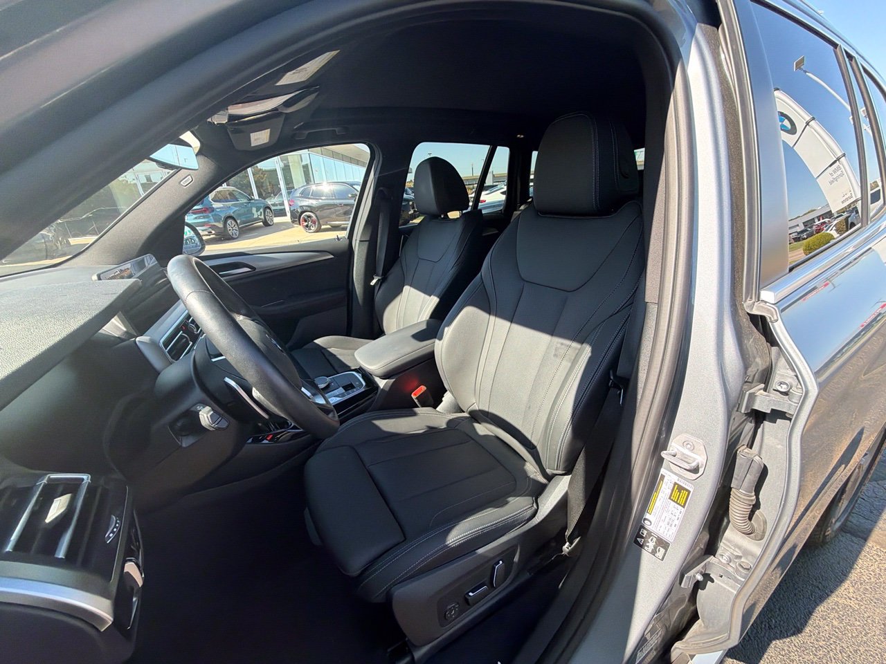 Used 2024 BMW X3 xDrive30i w/ Premium Package w/ZPA AWD/4WD image 11