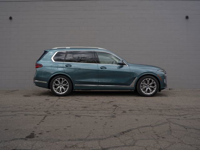 Used 2023 BMW X7 xDrive40i w/ Premium Package AWD/4WD image 8