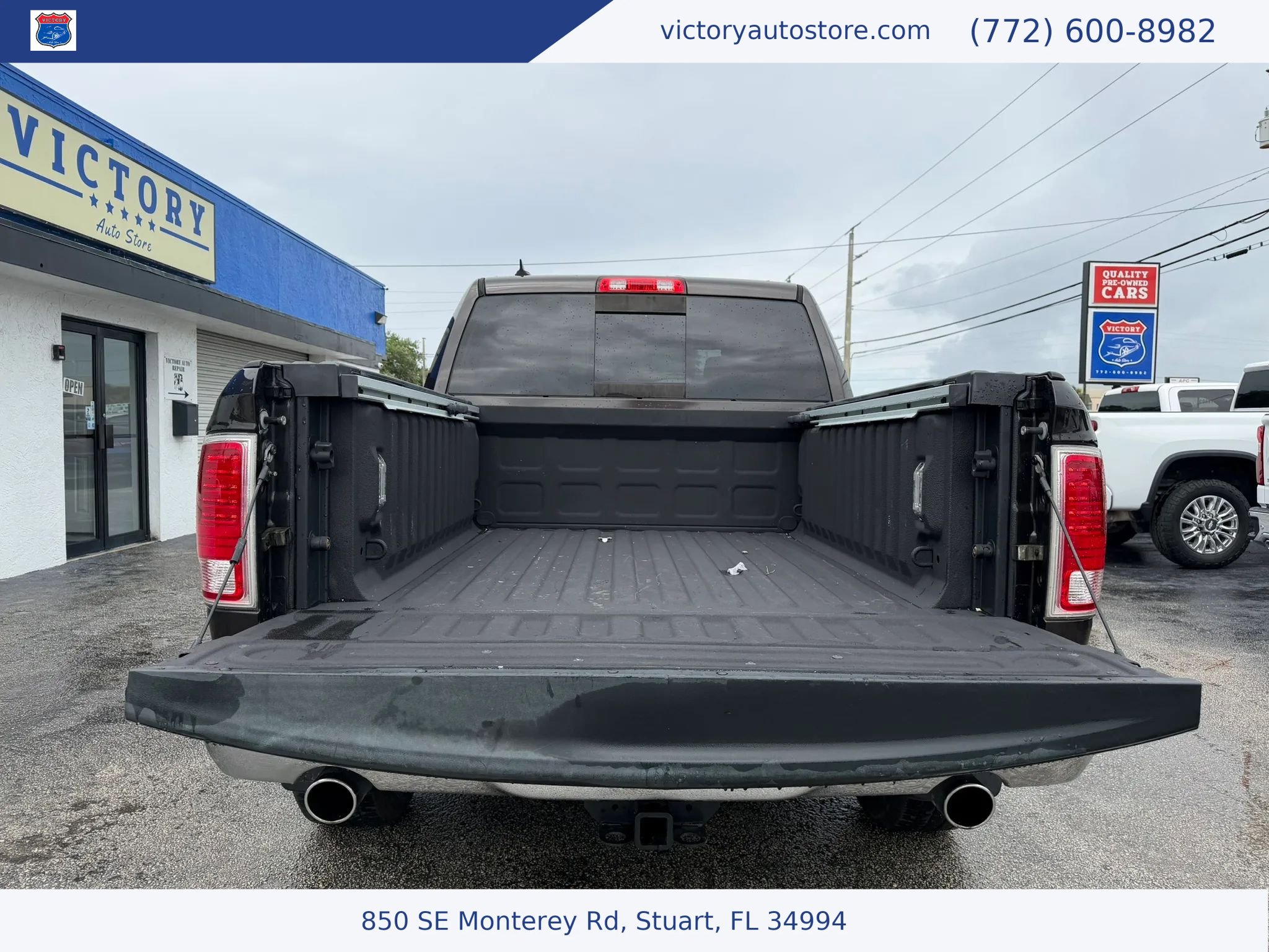 Used 2017 RAM 1500 Laramie w/ Convenience Group AWD/4WD image 19