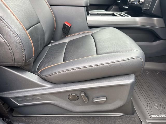 New 2026 Ford F250 Lariat w/ Black Appearance Package image 15