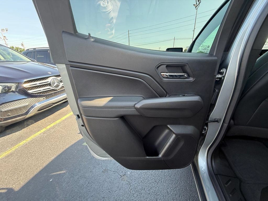 Used 2024 Chevrolet Colorado LT w/ LT Convenience Package III AWD/4WD image 13