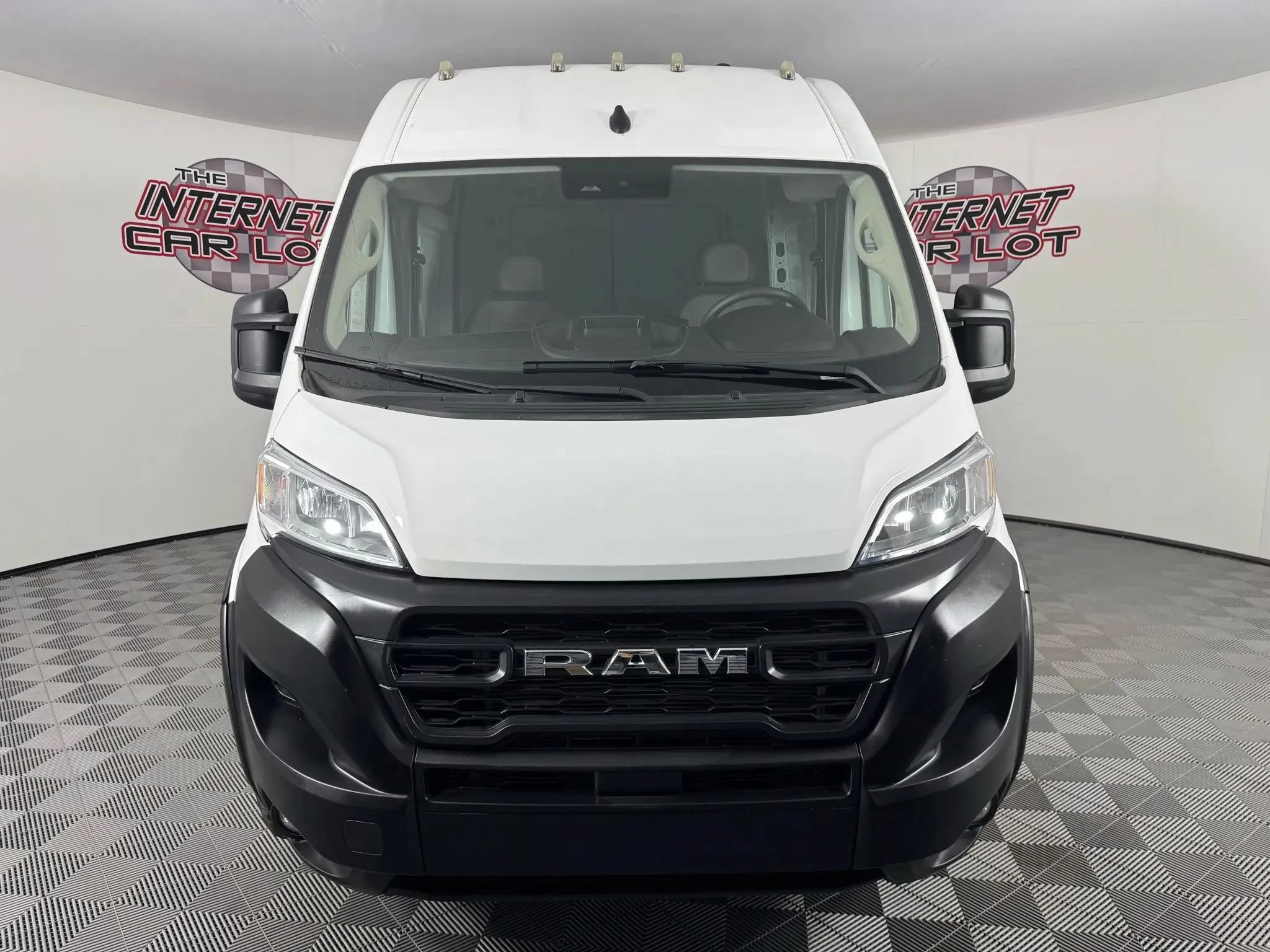 Used 2024 RAM ProMaster 1500 w/ Convenience Group FWD image 2