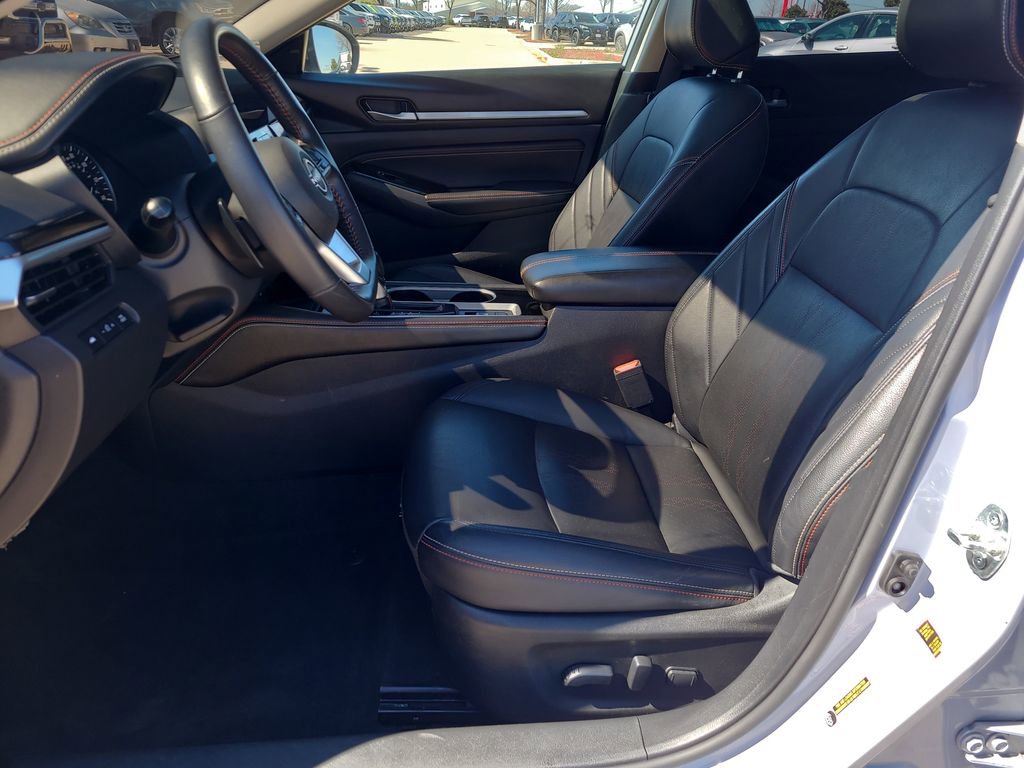 Certified 2023 Nissan Altima 2.5 SR w/ SR Premium Package image 16