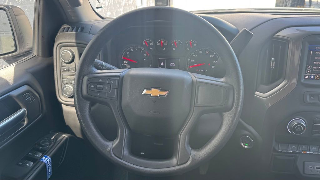 Used 2025 Chevrolet Silverado 1500 Custom image 14