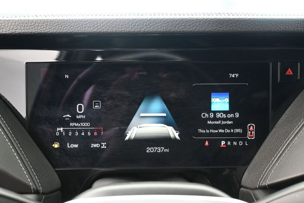 Used 2025 GMC Yukon XL Denali AWD/4WD image 32