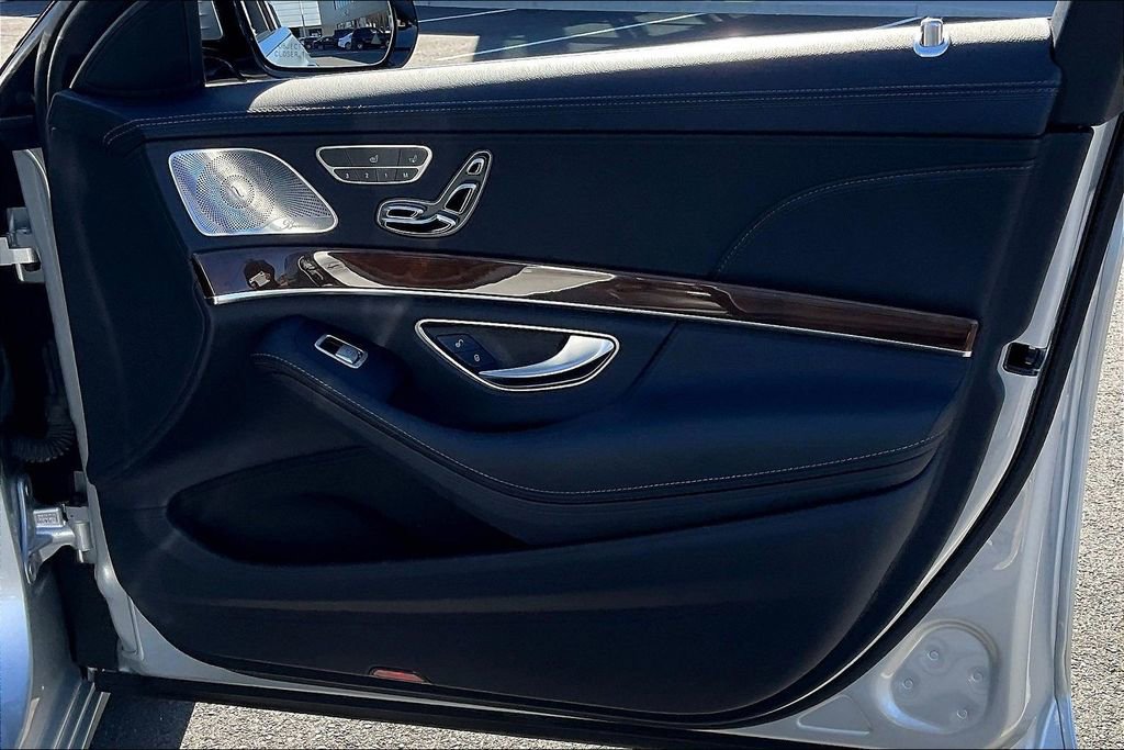 Used 2016 Mercedes-Benz S 550 4MATIC Sedan image 16