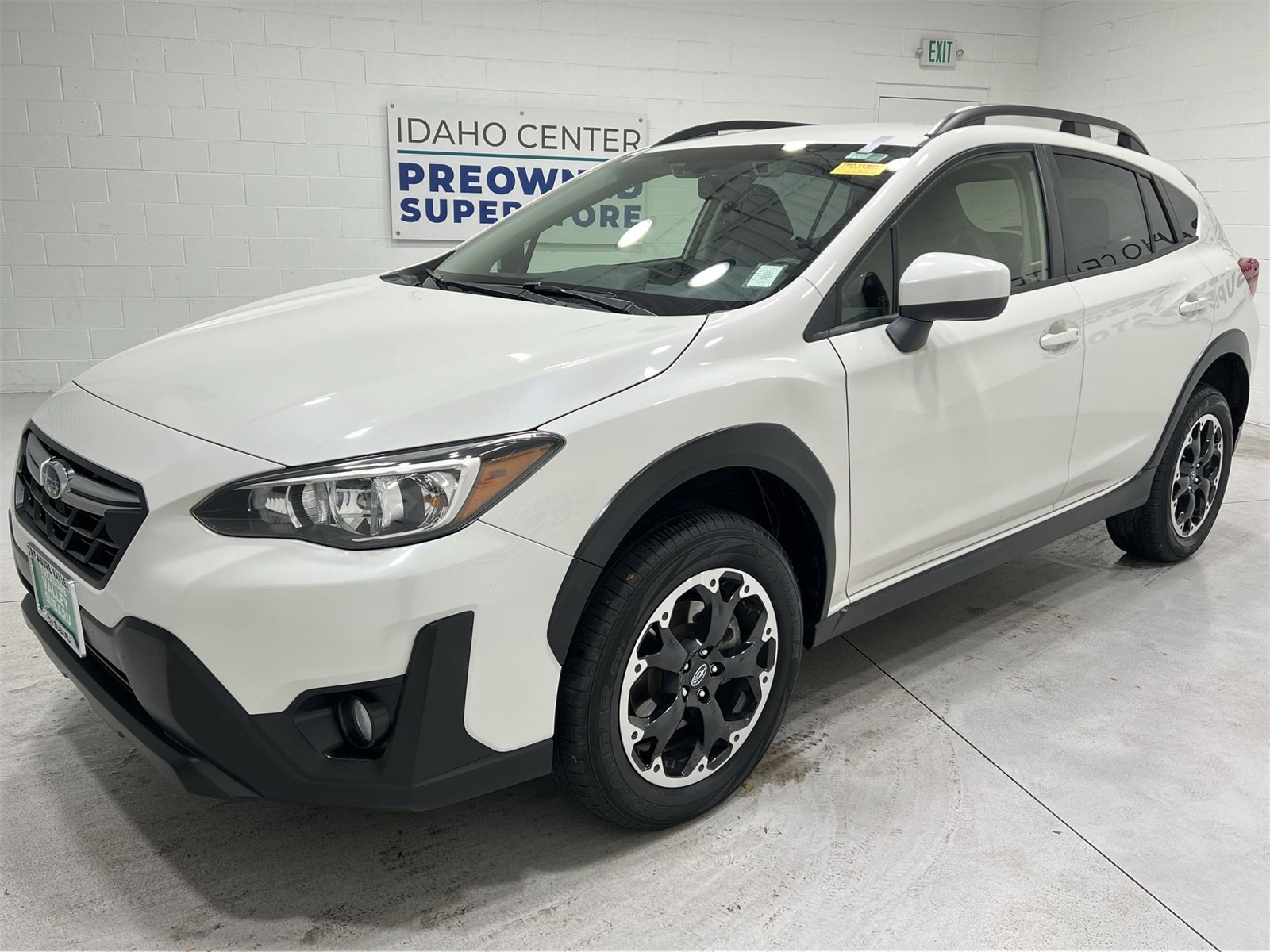 Used 2023 Subaru Crosstrek 2.0i Premium image 4