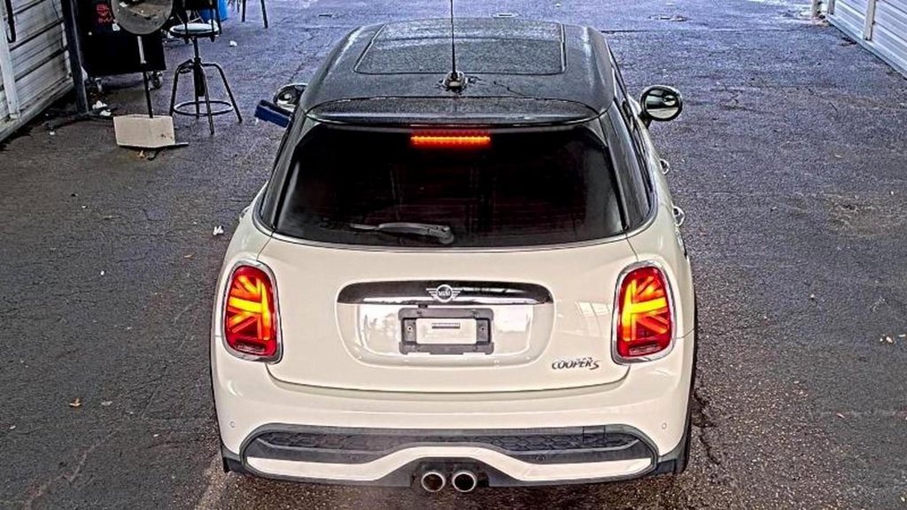 Used 2022 MINI Cooper S image 5