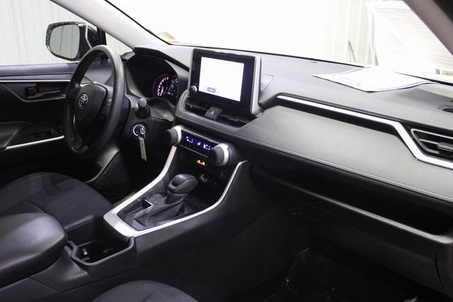 Used 2024 Toyota RAV4 LE image 19