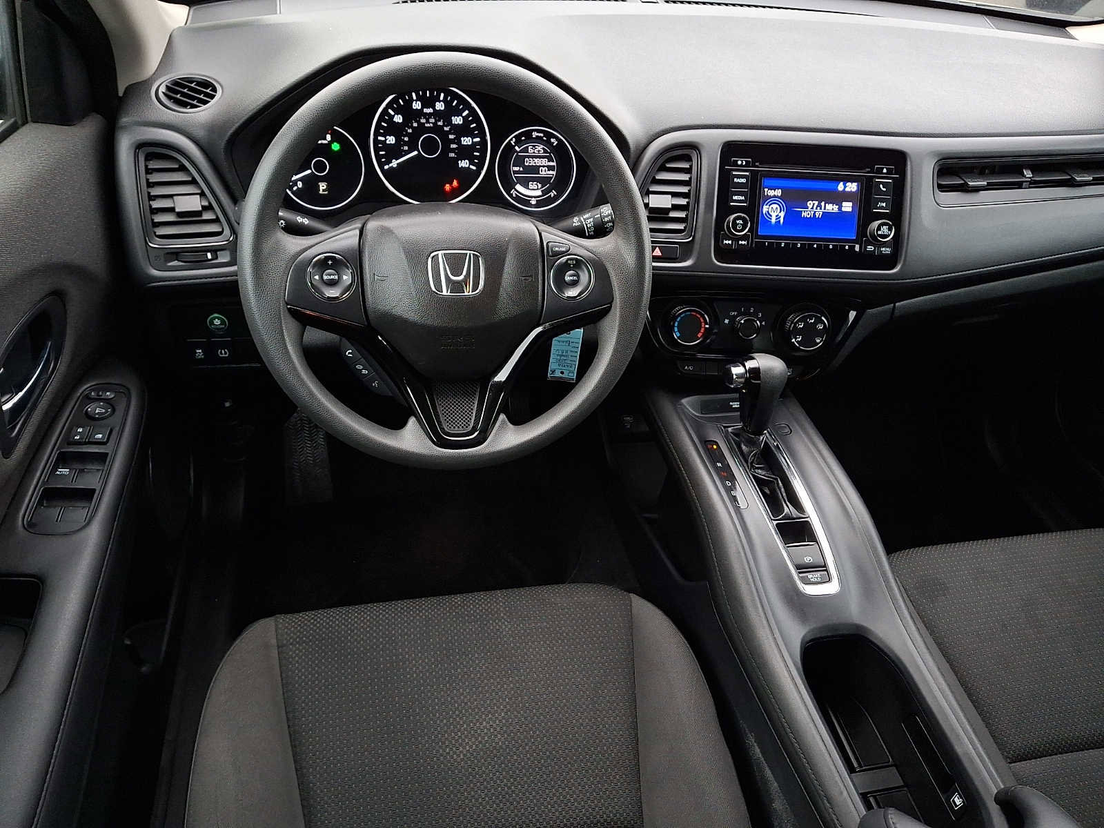 Used 2020 Honda HR-V LX image 11