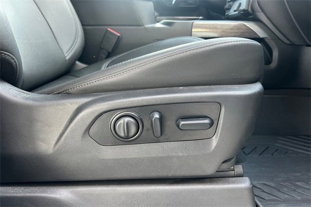 Used 2021 Chevrolet Silverado 2500 LTZ w/ LTZ Premium Package image 23