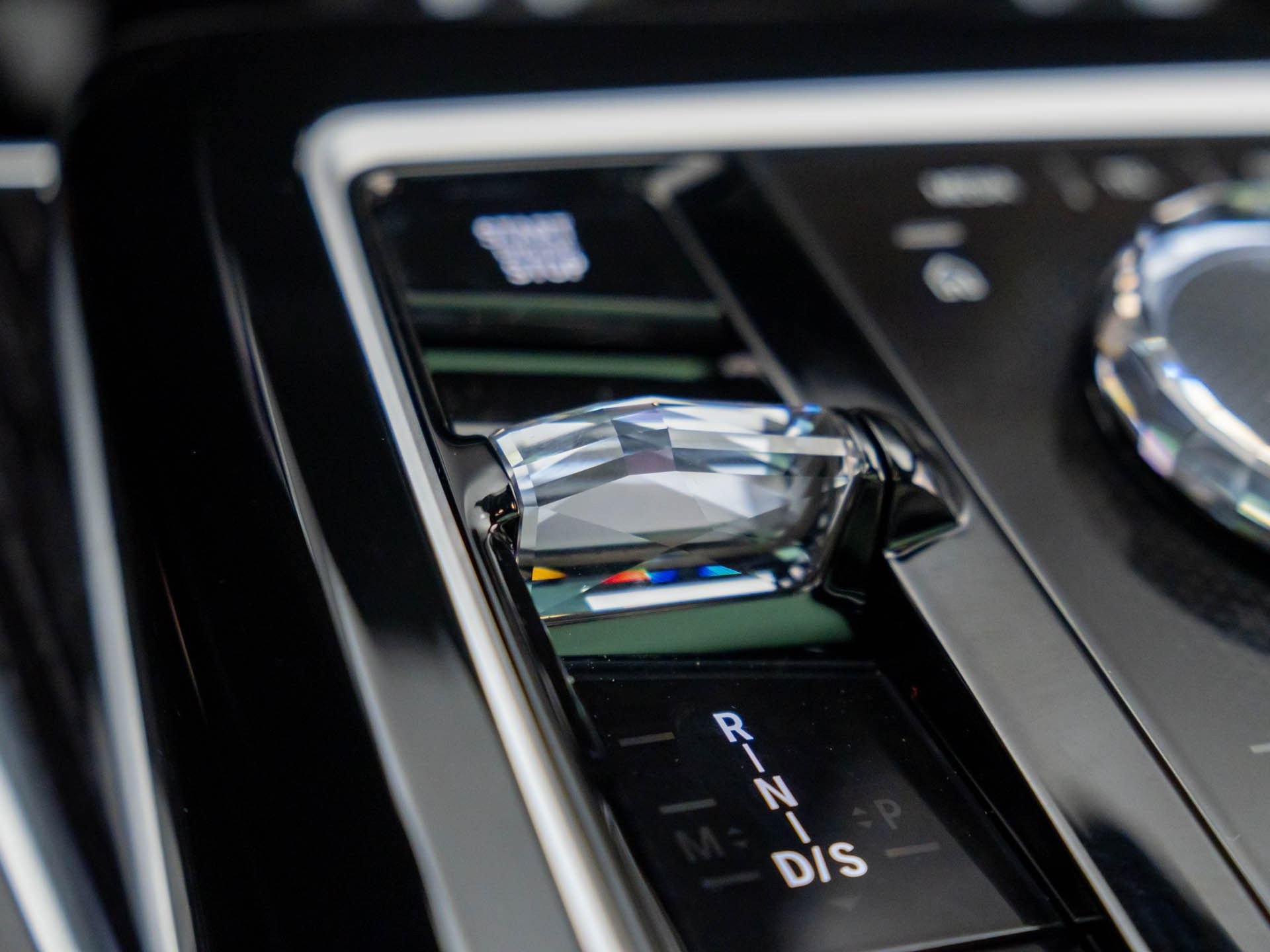 New 2026 BMW 750e xDrive w/ Executive Package image 25