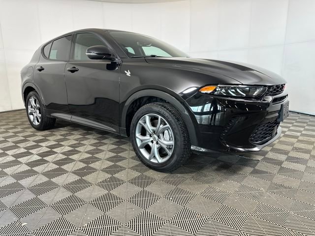 Used 2024 Dodge Hornet R/T image 2