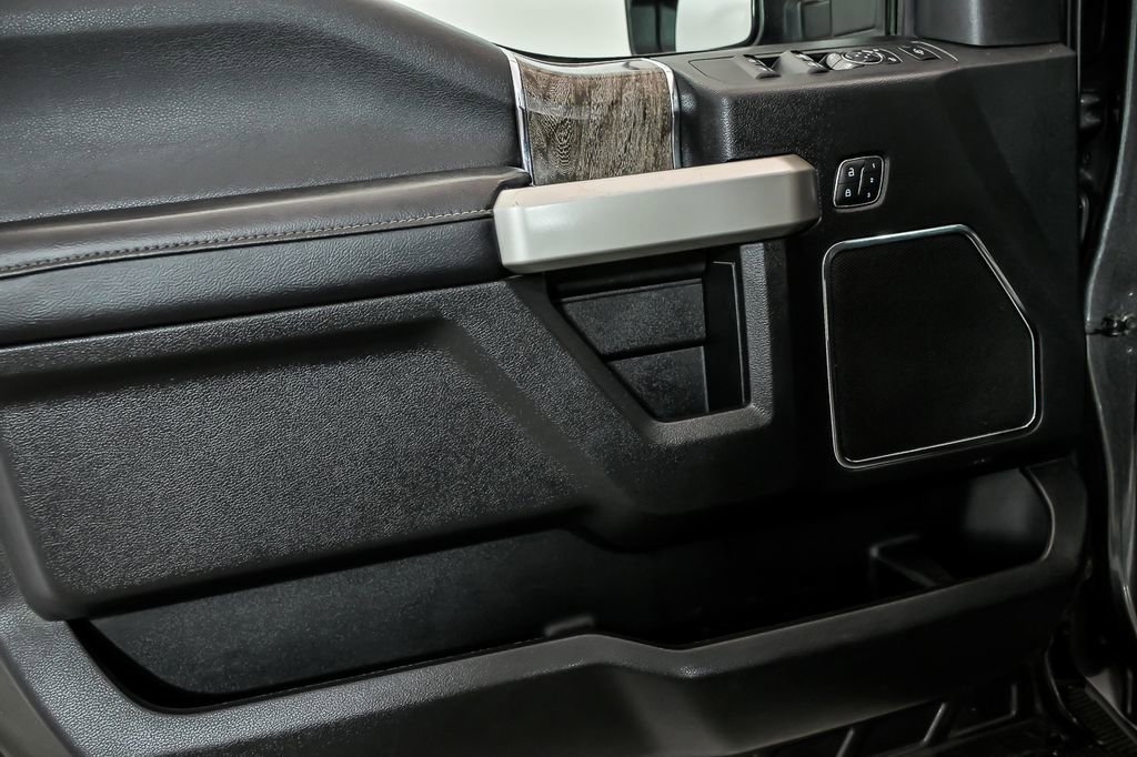 Used 2019 Ford F350 Lariat w/ Lariat Ultimate Package image 10