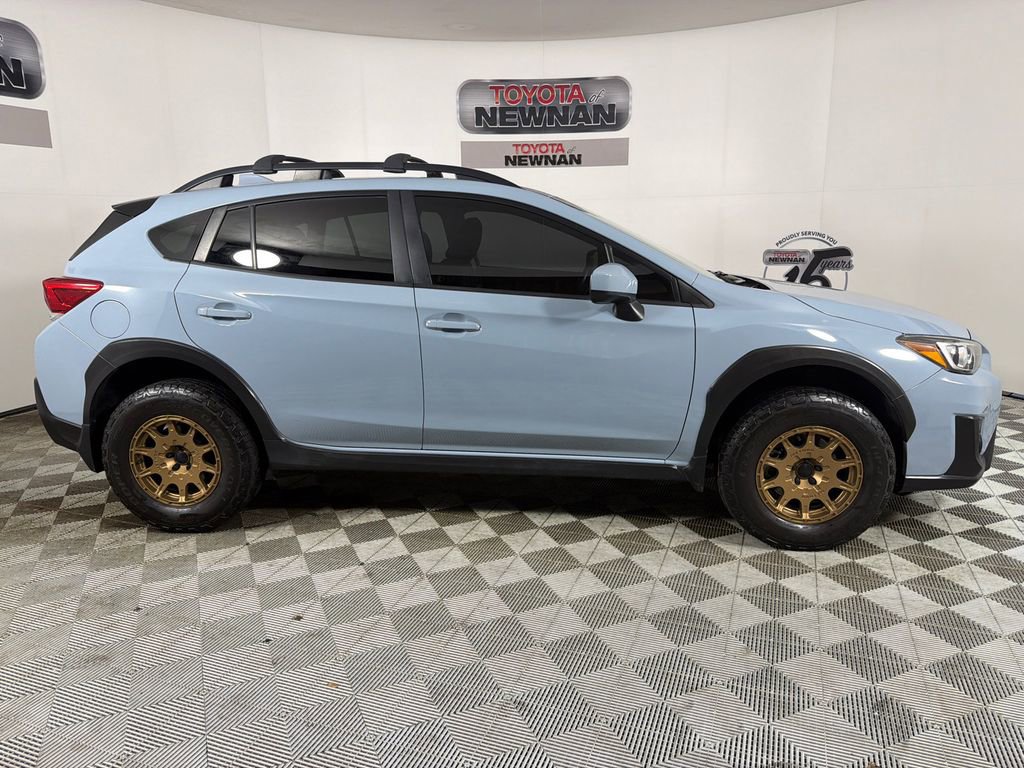 Used 2020 Subaru Crosstrek 2.0i Premium w/ Moonroof Package 2 AWD/4WD image 3