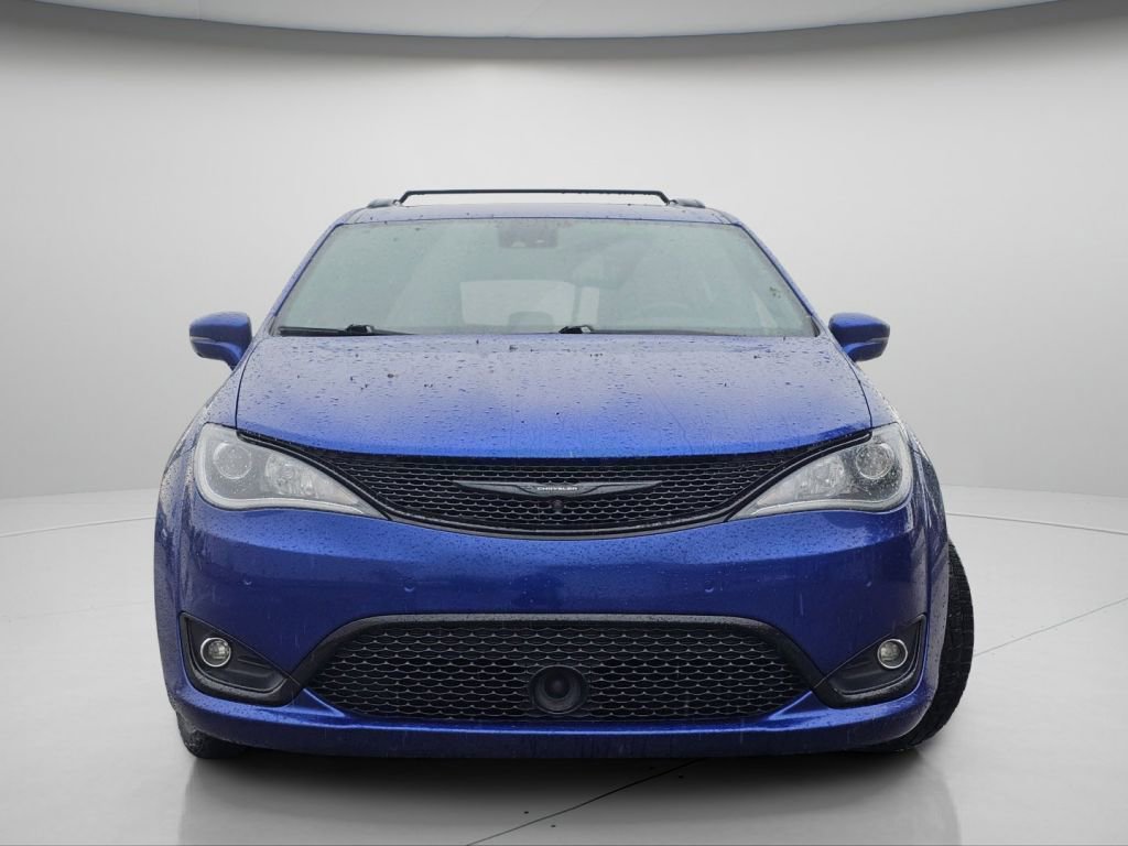 Used 2019 Chrysler Pacifica Limited FWD image 3
