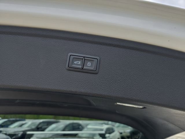 Used 2023 Audi Q5 2.0T Premium Plus AWD/4WD image 16