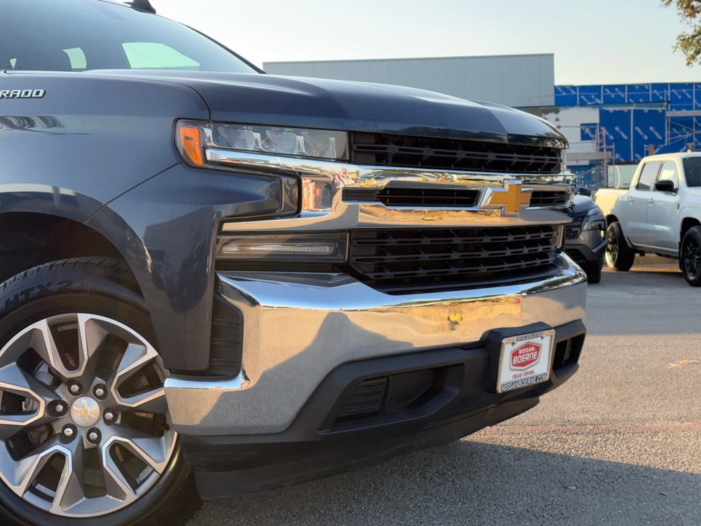 Used 2019 Chevrolet Silverado 1500 LT w/ Texas Edition RWD image 3
