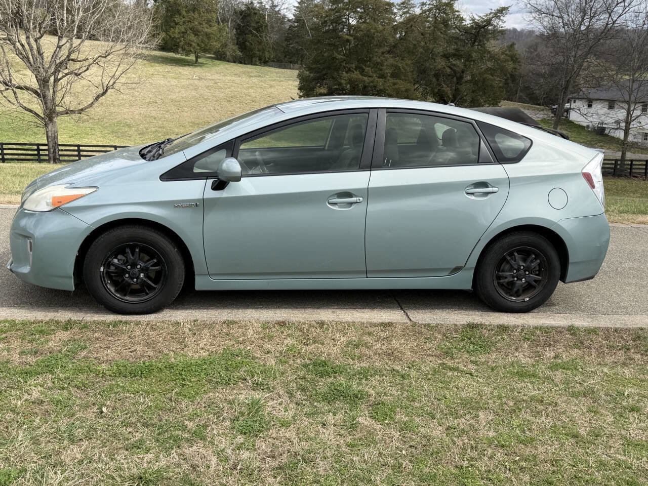 Used 2012 Toyota Prius Two image 2