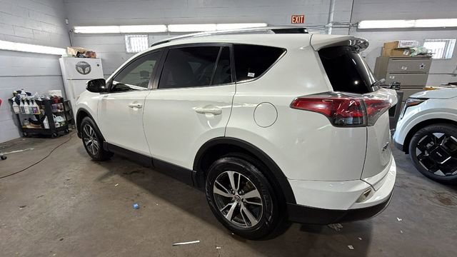 Used 2016 Toyota RAV4 XLE image 3