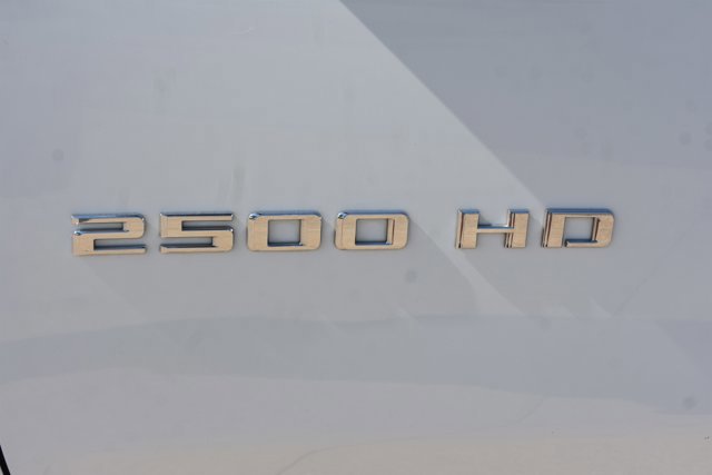 Used 2021 Chevrolet Silverado 2500 Custom w/ Custom Value Package image 10