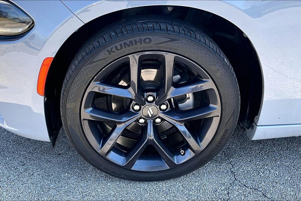Used 2022 Dodge Charger SXT w/ Blacktop Package image 8