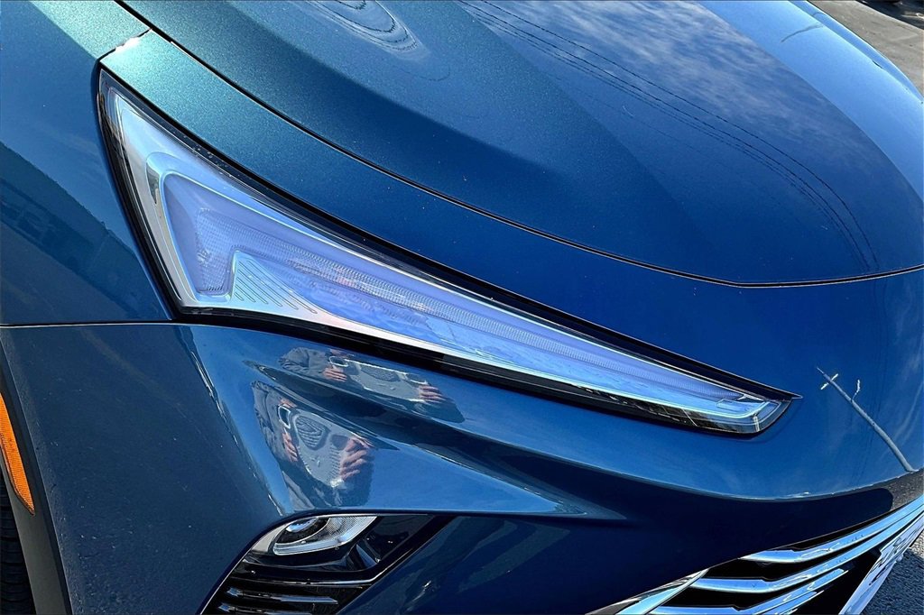 Used 2025 Buick Envista Preferred image 31