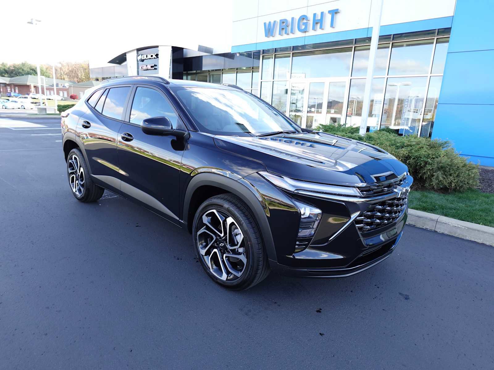 New 2025 Chevrolet Trax RS w/ Sunroof Package