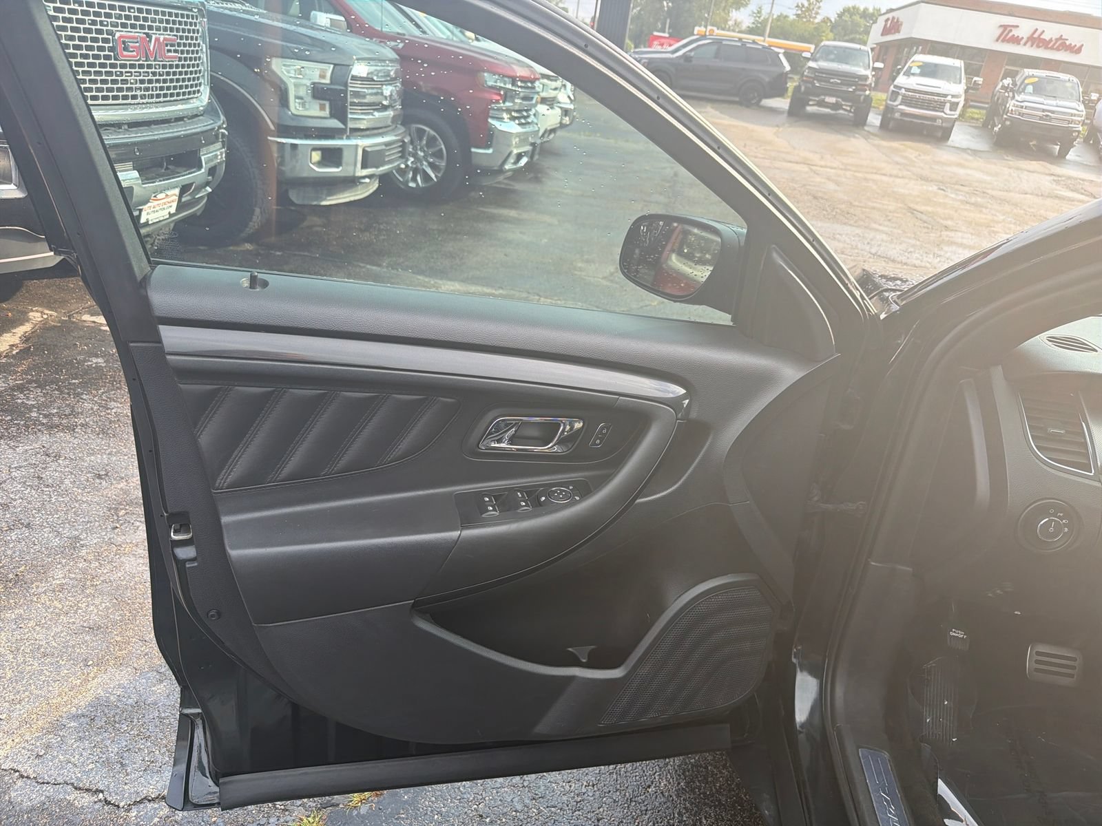 Used 2014 Ford Taurus SHO AWD/4WD image 12