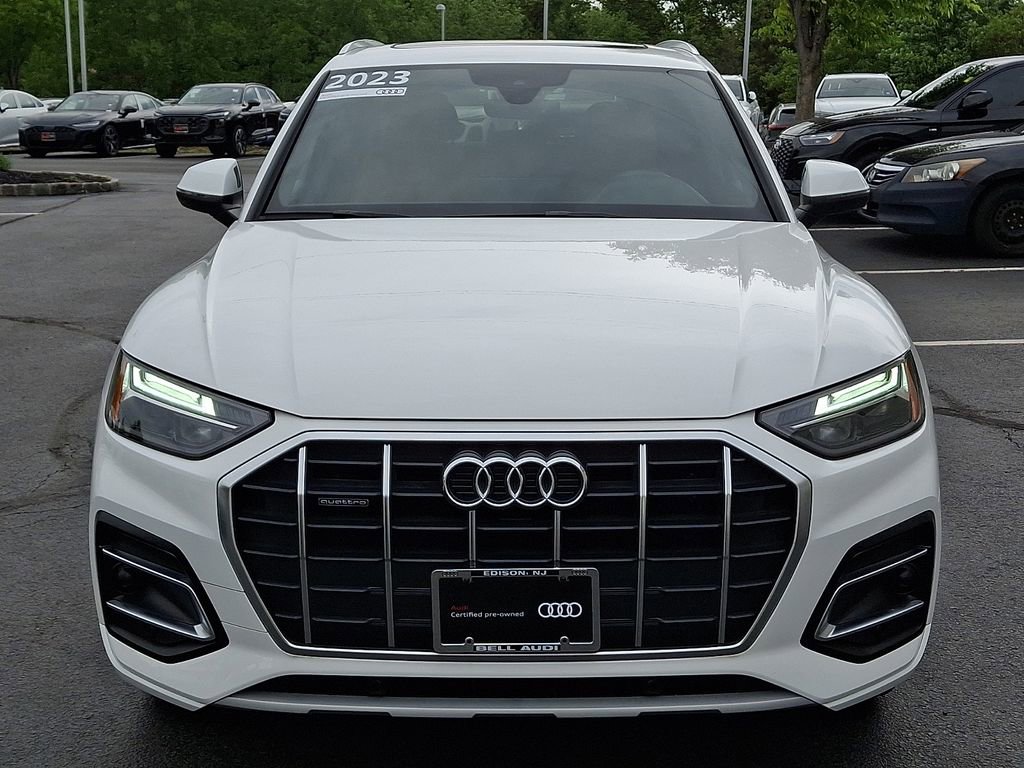 Used 2023 Audi Q5 2.0T Premium w/ Convenience Package AWD/4WD image 8