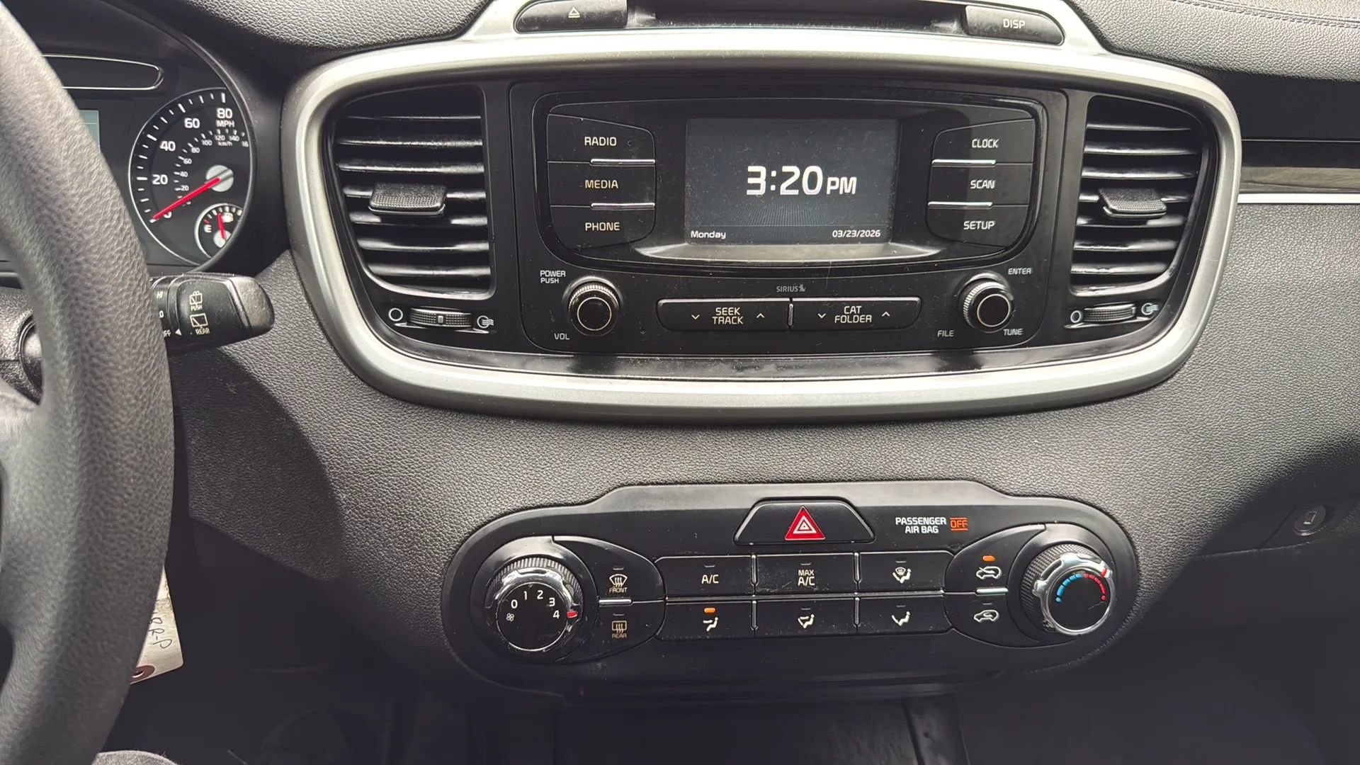 Used 2017 Kia Sorento LX image 18