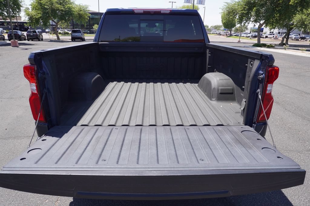 Certified 2023 Chevrolet Silverado 1500 High Country AWD/4WD image 9