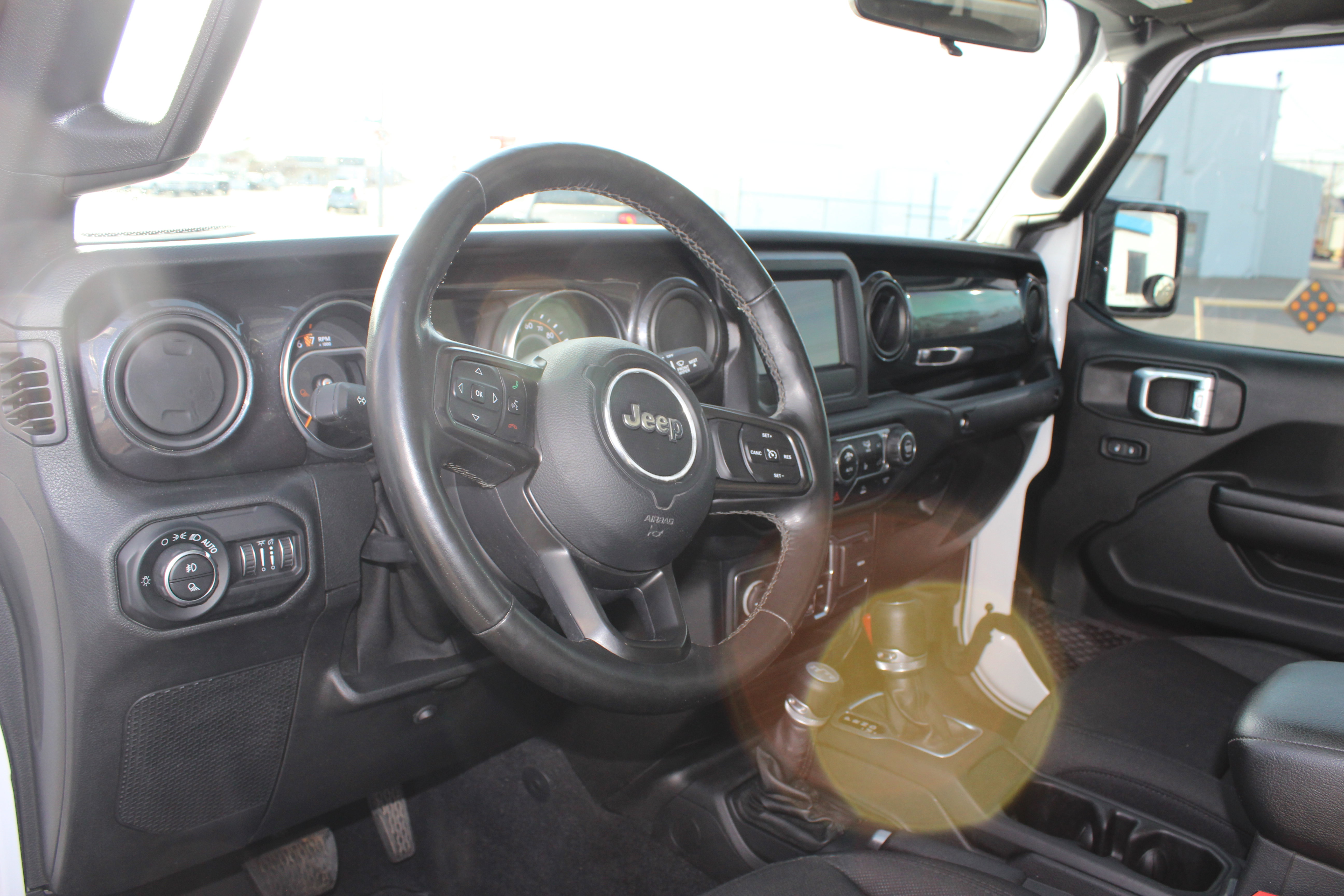 Used 2020 Jeep Gladiator Sport image 22
