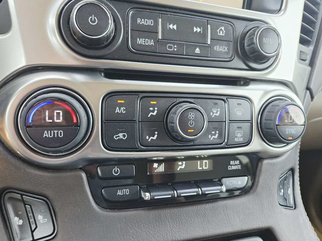 Used 2015 Chevrolet Suburban LT RWD image 34