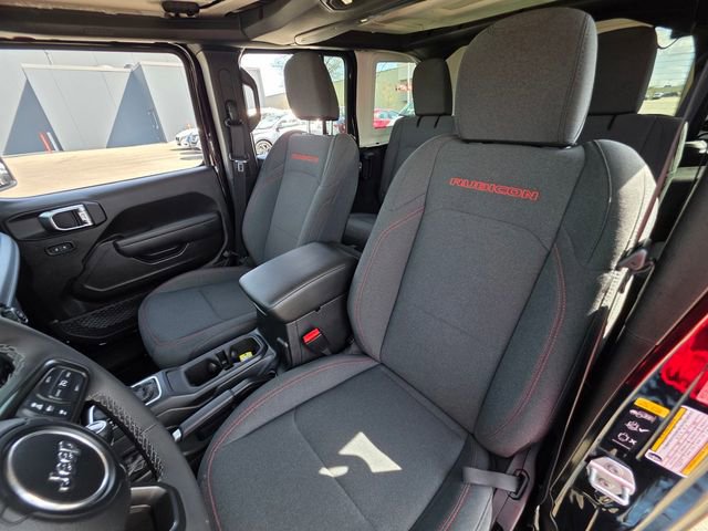 Used 2025 Jeep Wrangler Unlimited Rubicon AWD/4WD image 25