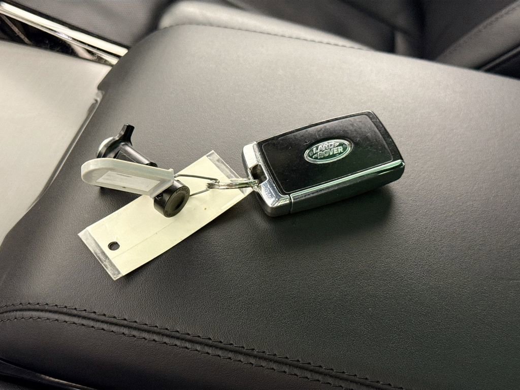 Used 2023 Land Rover Range Rover Sport SE Dynamic image 17