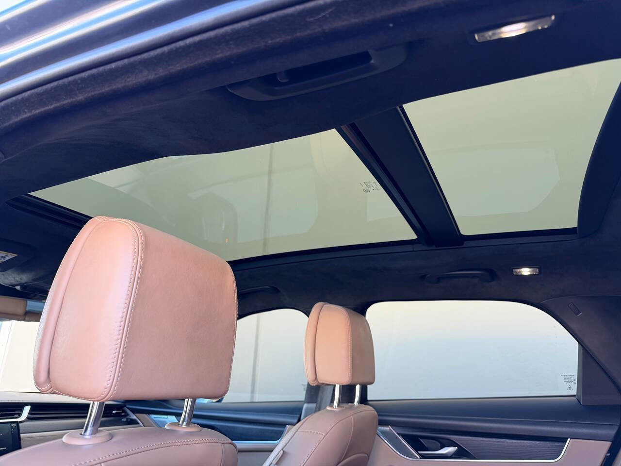 Used 2022 Jaguar F-PACE S AWD/4WD image 14