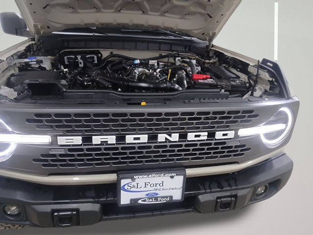Used 2025 Ford Bronco Badlands AWD/4WD image 9