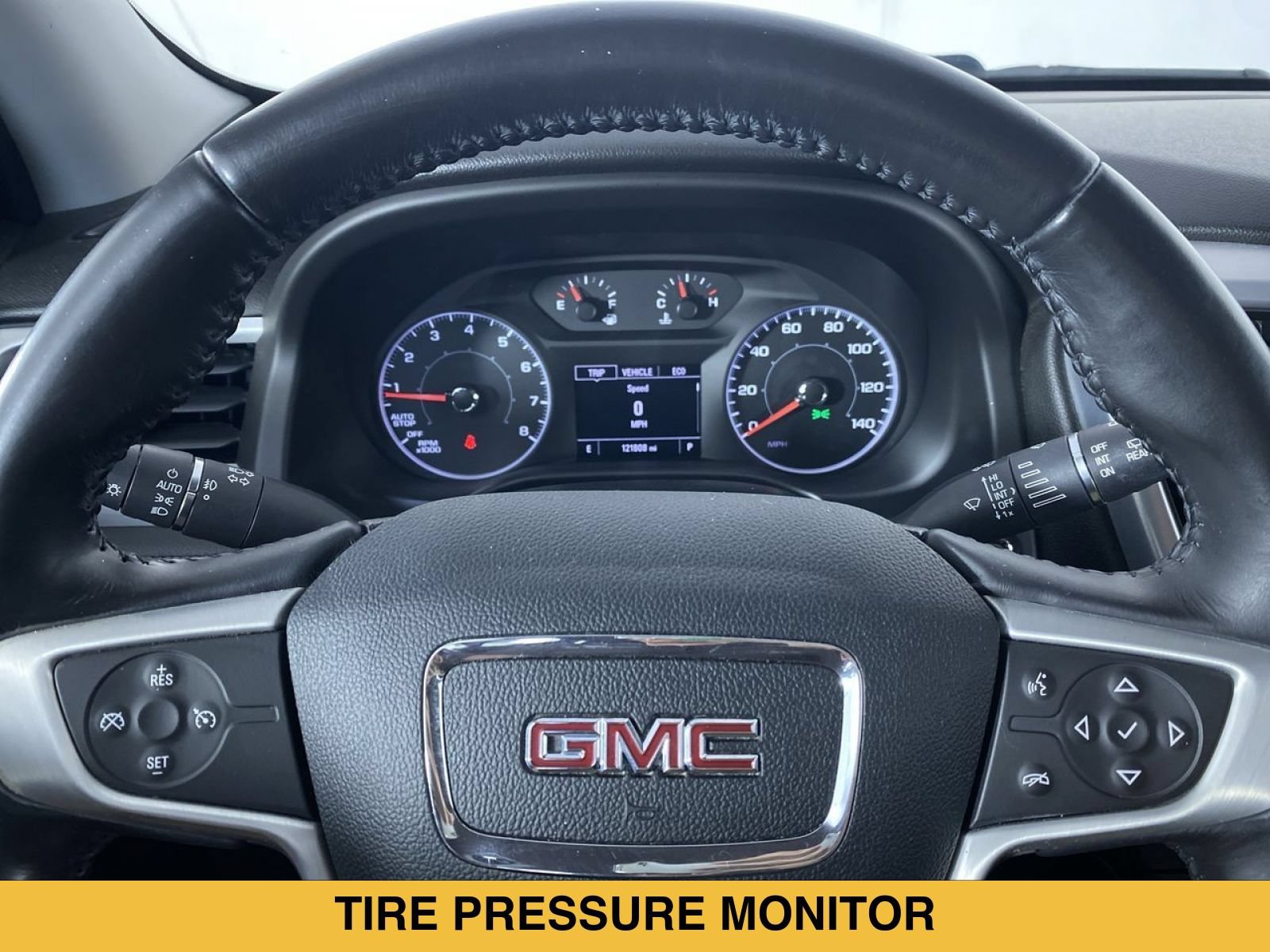 Used 2018 GMC Acadia SLE AWD/4WD image 3