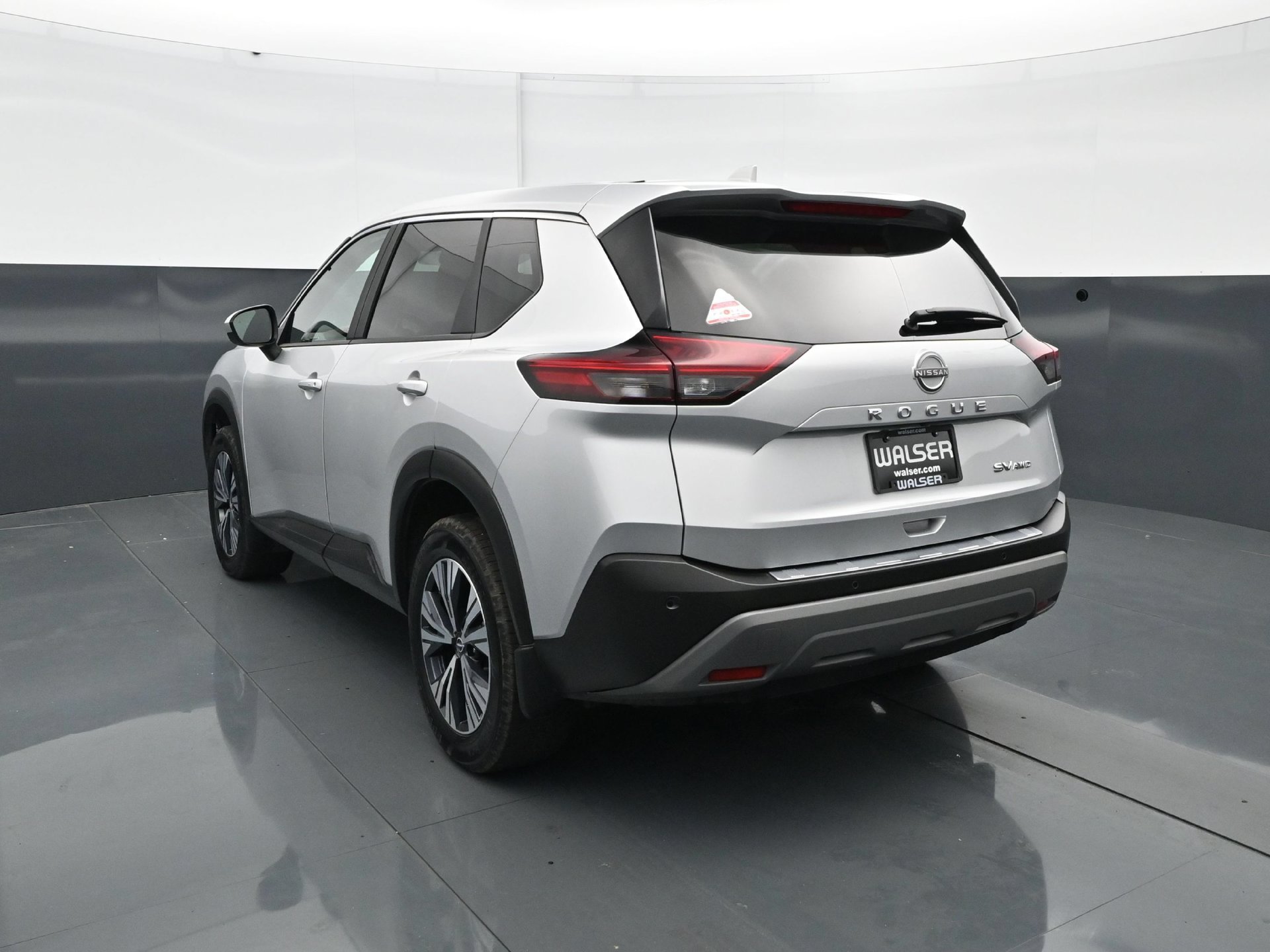 Used 2023 Nissan Rogue SV AWD/4WD image 5
