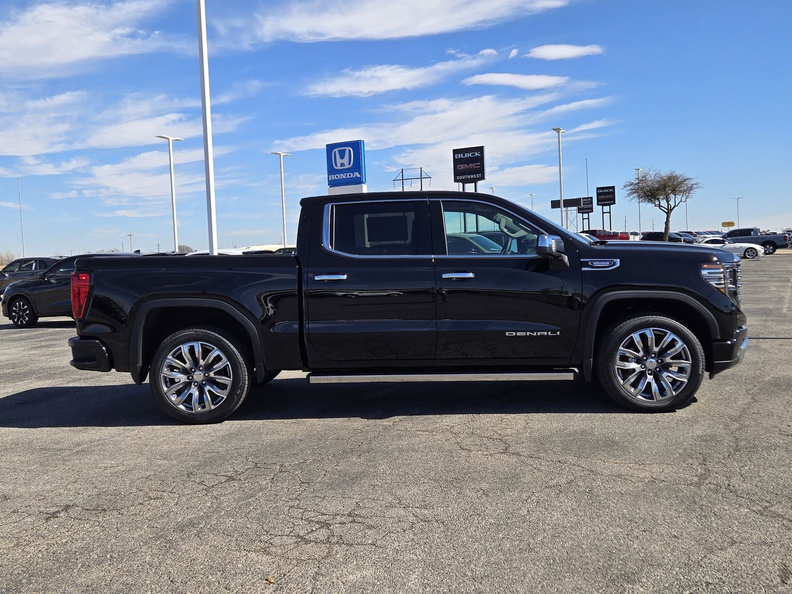 New 2026 GMC Sierra 1500 Denali w/ Denali Reserve Package image 7