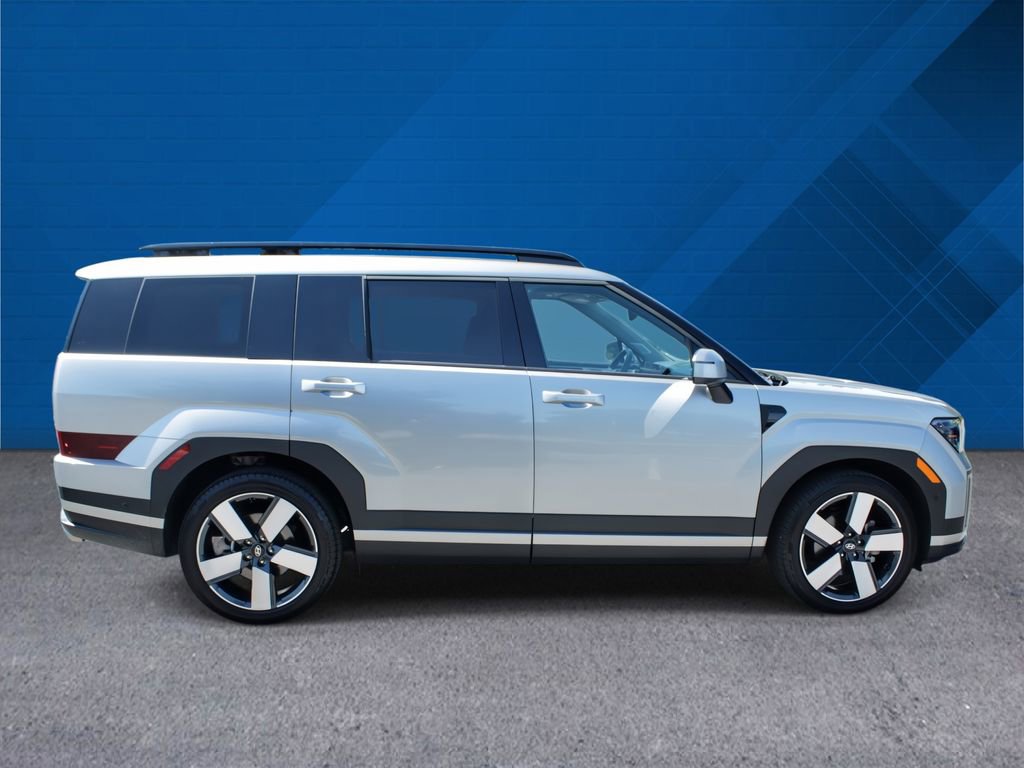 Used 2024 Hyundai Santa Fe Limited AWD/4WD image 10